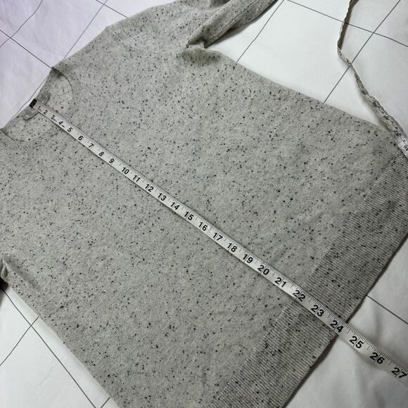 Everlane Sweater Womens Medium Gray Cream Speckled 100% Cashmere Crew Neck Knit - Picture 7 of 7